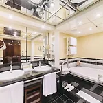 Pullman Berlin Schweizerhof - City Center, Zoo Und Kurfuerstendamm 5* Berlino