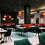 Pullman Berlin Schweizerhof - City Center, Zoo Und Kurfuerstendamm 5* Berlino