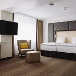 Pullman Berlin Schweizerhof - City Center, Zoo Und Kurfuerstendamm 5* Berlino