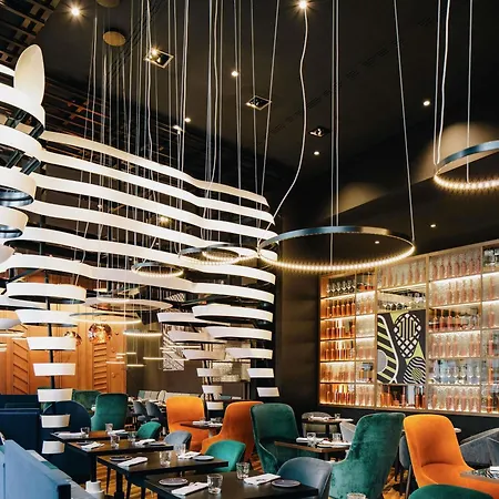 Pullman Schweizerhof Hotel 5*