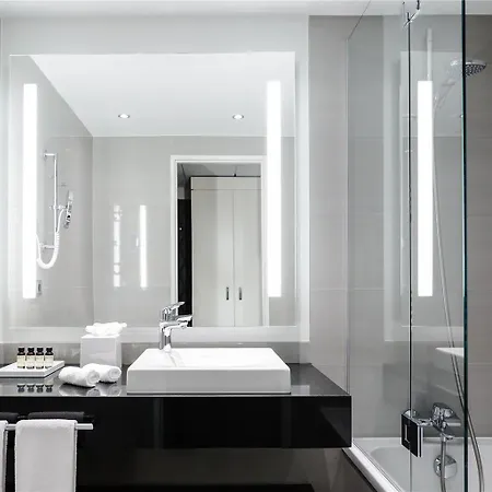 Pullman Schweizerhof - Center, Zoo Und Kurfuerstendamm Hotel 5*