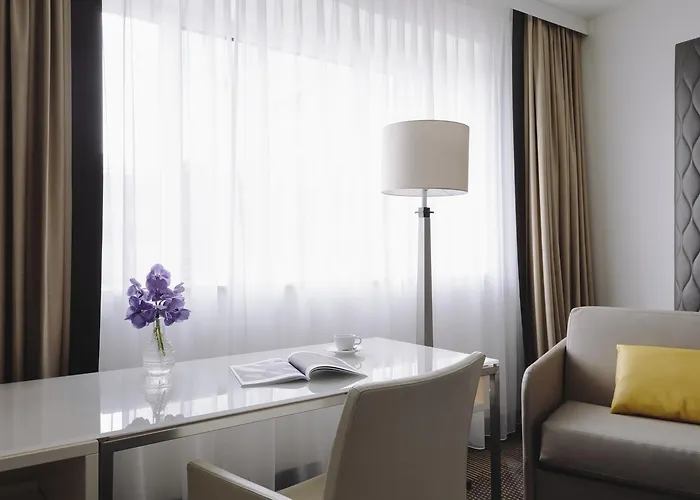 Pullman Berlin Schweizerhof - City Center, Zoo Und Kurfuerstendamm Hotell