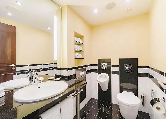 מלון Pullman Schweizerhof 5*