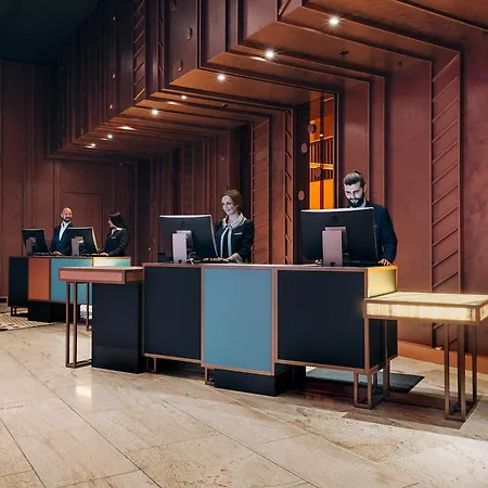Pullman Schweizerhof Hotell 5*