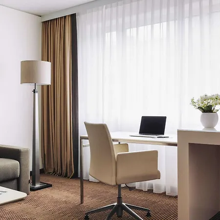 Hotell Pullman Schweizerhof 5*