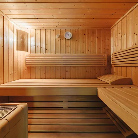 Pullman Schweizerhof Hotel