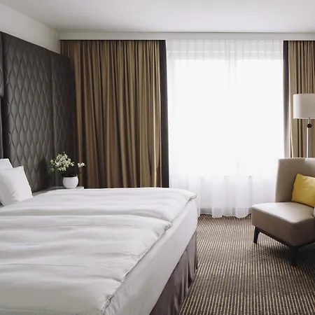 Pullman Schweizerhof Hotel 5*