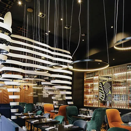 Hotel Pullman Schweizerhof 5*