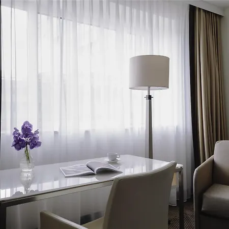 Hotel Pullman Schweizerhof 5*