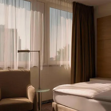 Hotell Pullman Schweizerhof 5*