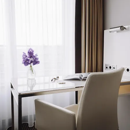 Hotel Pullman Schweizerhof - Center, Zoo Und Kurfuerstendamm Berlín