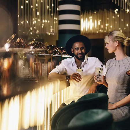 Pullman Schweizerhof מלון 5*