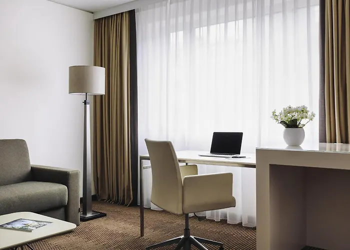 Pullman Schweizerhof Szálloda 5*